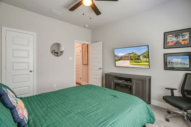 8225 Manx Point, Godley, TX 76044