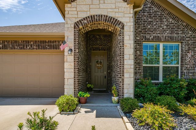 8225 Manx Point, Godley, TX 76044