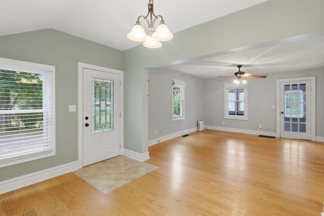 1020 S Marshall Avenue, Marshall, MI 49068