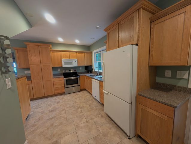 1020 S Marshall Avenue, Marshall, MI 49068
