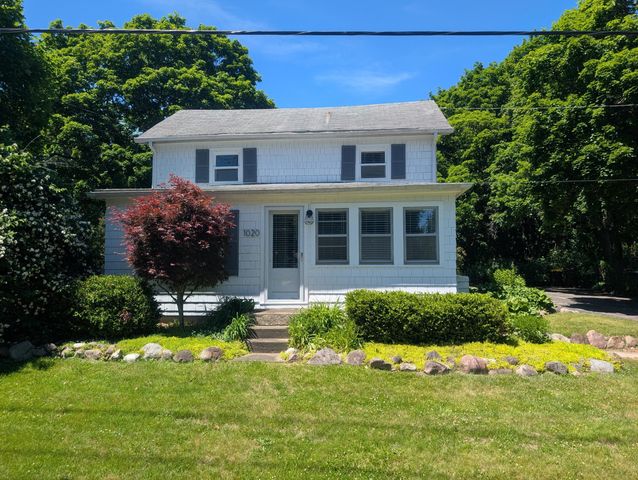 1020 S Marshall Avenue, Marshall, MI 49068