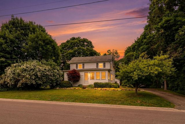 1020 S Marshall Avenue, Marshall, MI 49068