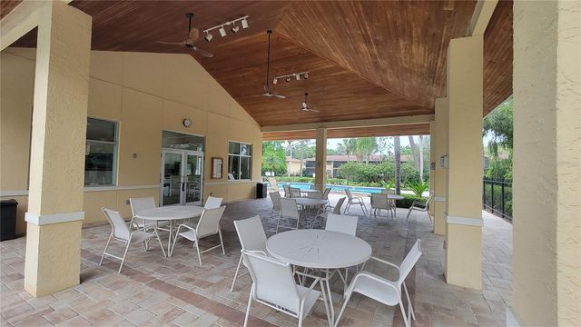 960 LACOSTA CIRCLE 2, Sarasota, FL 34237