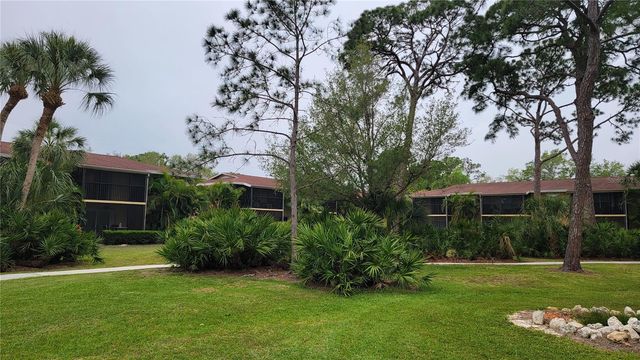 960 LACOSTA CIRCLE 2, Sarasota, FL 34237