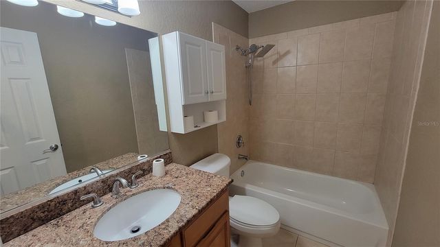 960 LACOSTA CIRCLE 2, Sarasota, FL 34237