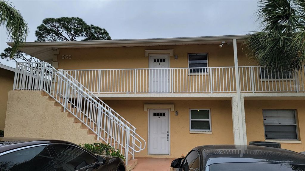 960 LACOSTA CIRCLE 2, Sarasota, FL 34237