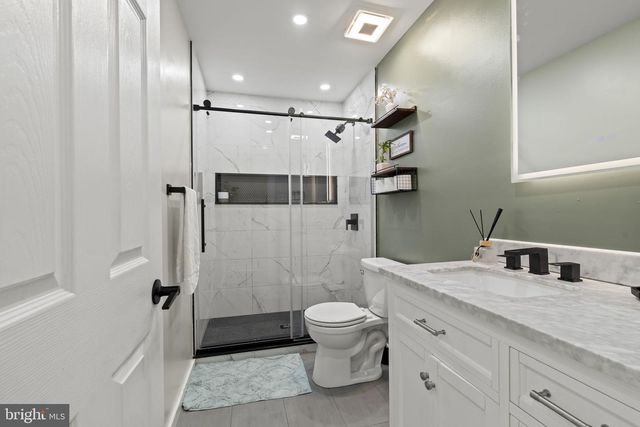 302 W HENRY ST, Palmyra, NJ 08065