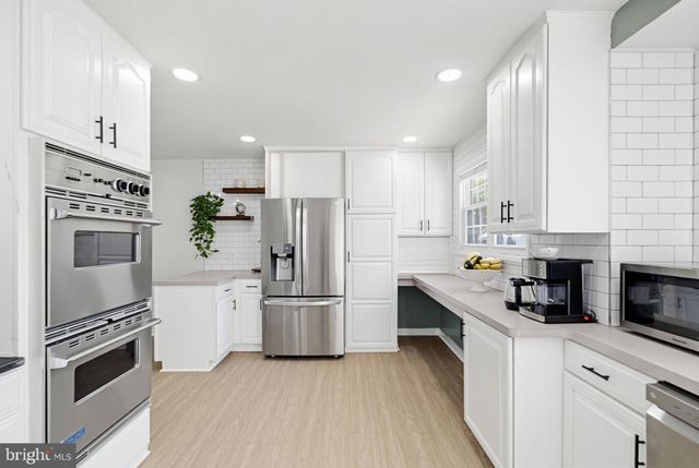 302 W HENRY ST, Palmyra, NJ 08065