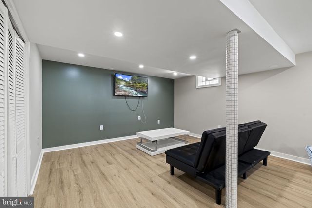 302 W HENRY ST, Palmyra, NJ 08065
