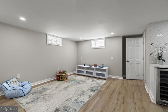 302 W HENRY ST, Palmyra, NJ 08065
