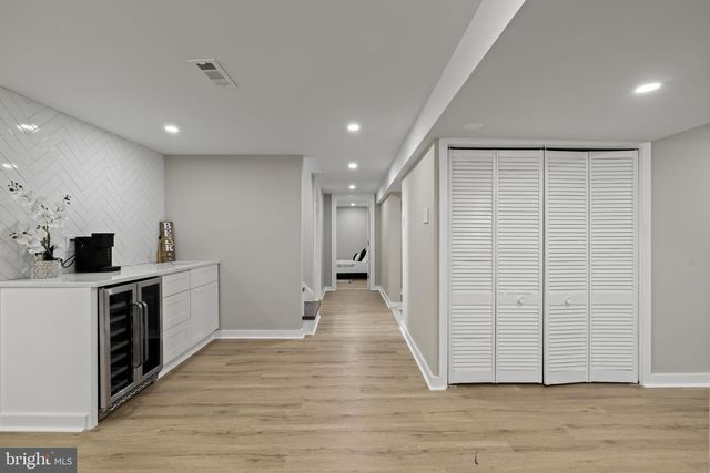 302 W HENRY ST, Palmyra, NJ 08065