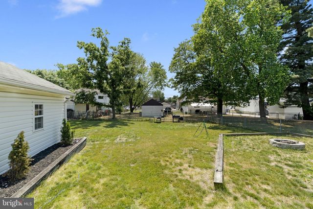 302 W HENRY ST, Palmyra, NJ 08065