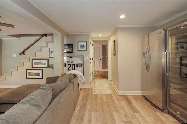 206 Lake Viking Terrace, Gallatin, MO 64640