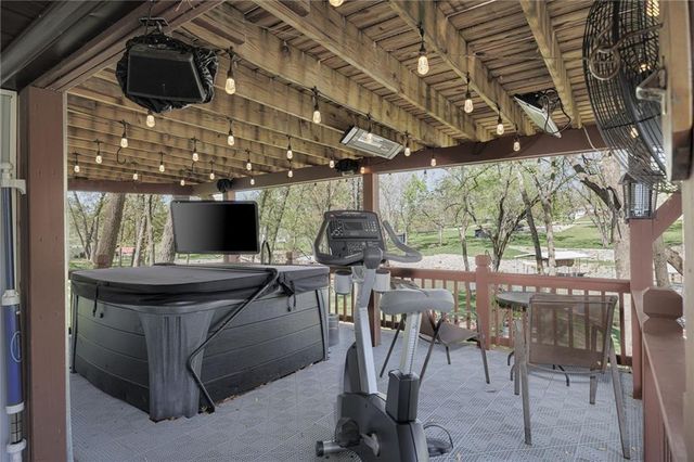 206 Lake Viking Terrace, Gallatin, MO 64640