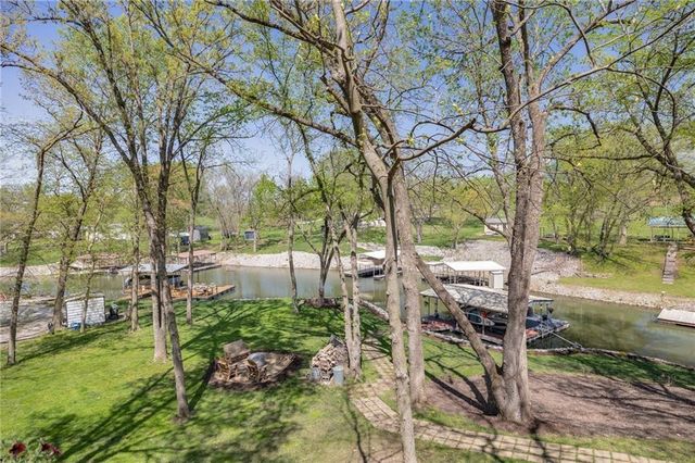 206 Lake Viking Terrace, Gallatin, MO 64640
