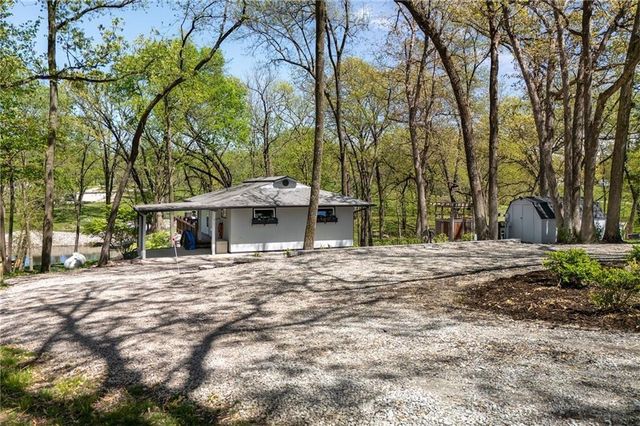 206 Lake Viking Terrace, Gallatin, MO 64640