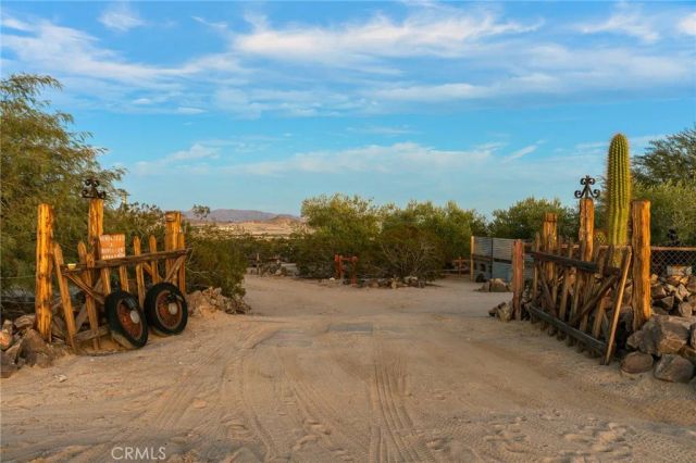 2653 Meldora, 29 Palms, CA 92277