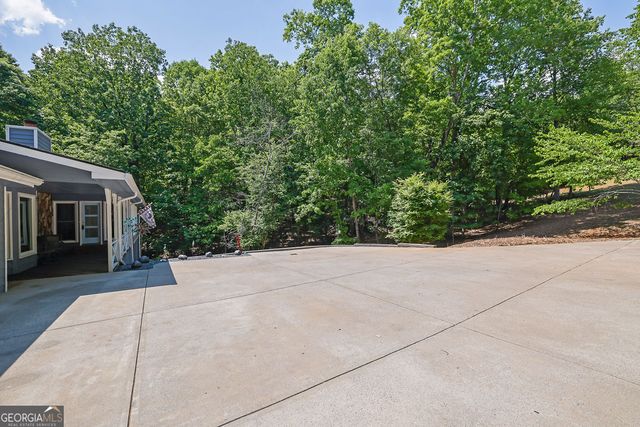 7480 Shadburn Ferry Road, Cumming, GA 30041