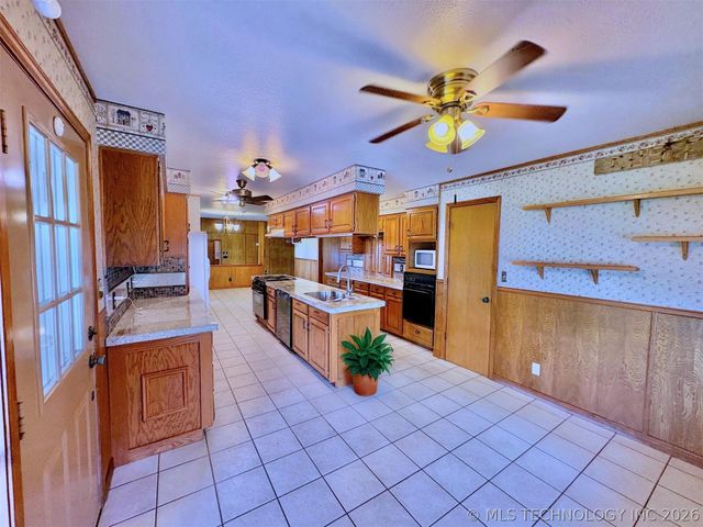 2343 E 2050, Hugo, OK 74743