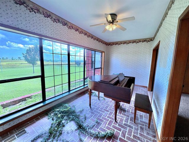 2343 E 2050, Hugo, OK 74743