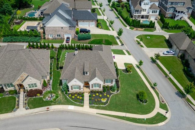 2346 Rock Maple Drive, Braselton, GA 30517