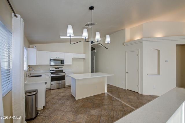 2039 N ST FRANCIS Place, Casa Grande, AZ 85122