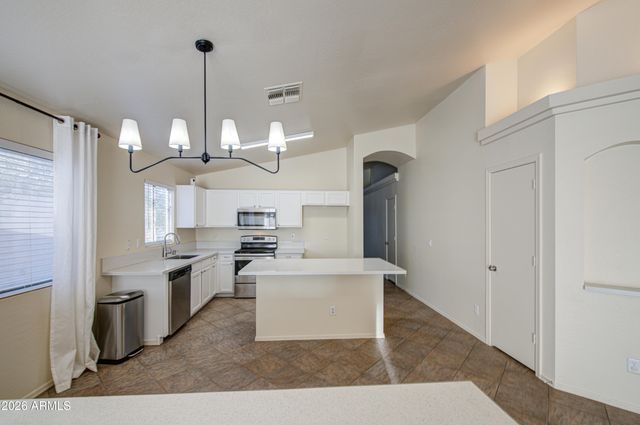2039 N ST FRANCIS Place, Casa Grande, AZ 85122