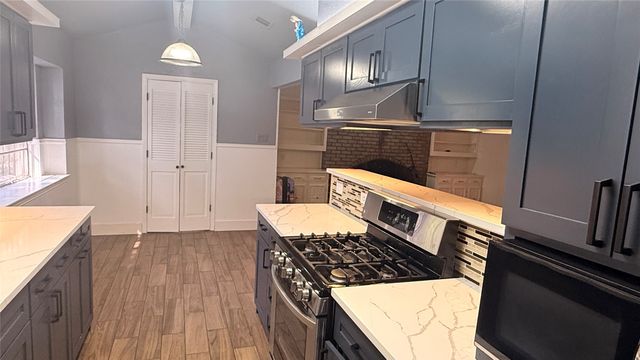 1917 Shady Glen Lane, Dallas, TX 75232