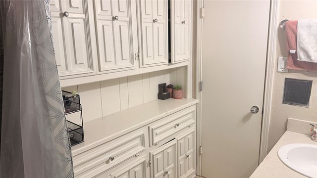 1917 Shady Glen Lane, Dallas, TX 75232