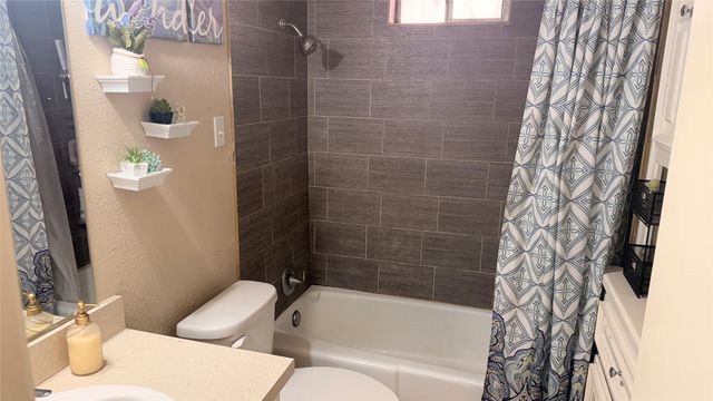 1917 Shady Glen Lane, Dallas, TX 75232