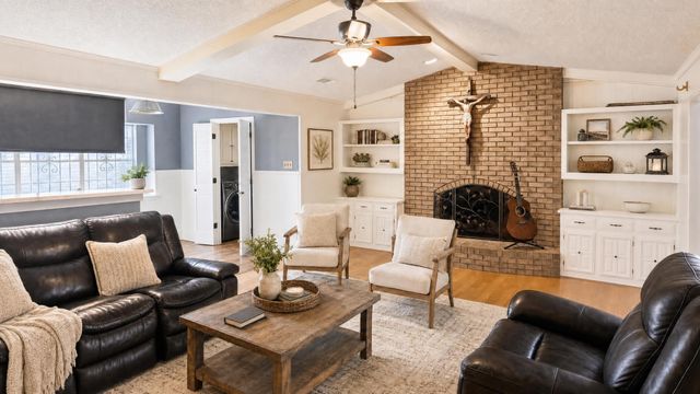 1917 Shady Glen Lane, Dallas, TX 75232