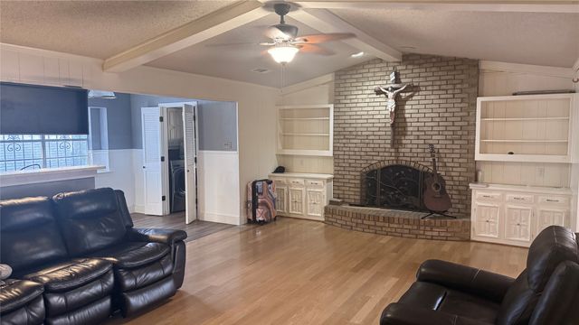 1917 Shady Glen Lane, Dallas, TX 75232