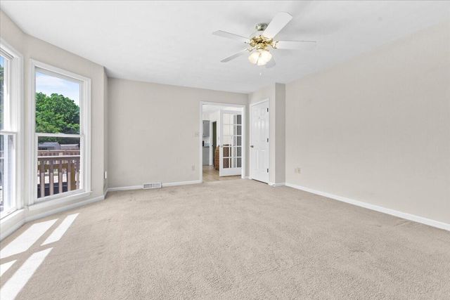 716 Debra LN, Salem, VA 24153