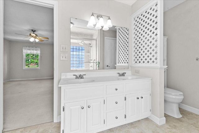 716 Debra LN, Salem, VA 24153