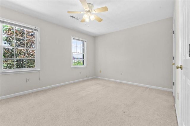 716 Debra LN, Salem, VA 24153
