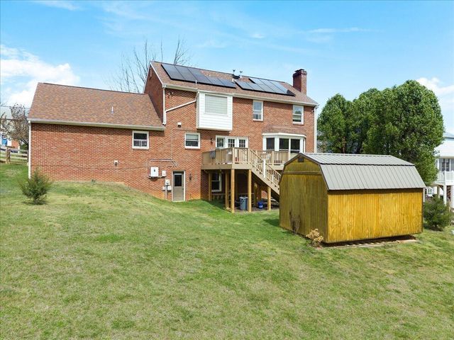716 Debra LN, Salem, VA 24153