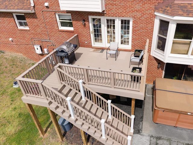 716 Debra LN, Salem, VA 24153