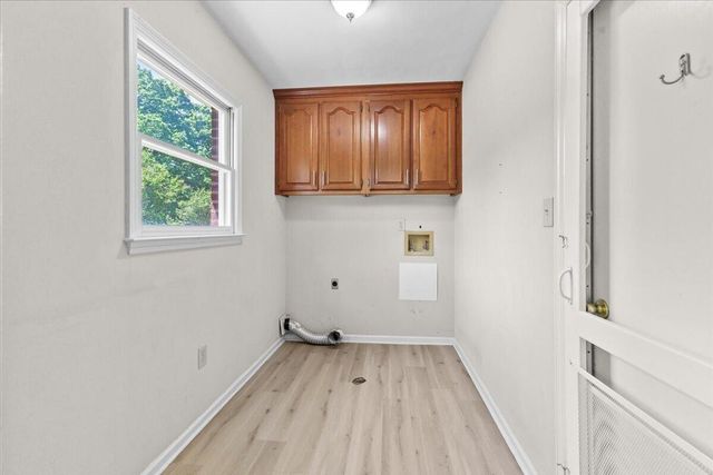 716 Debra LN, Salem, VA 24153