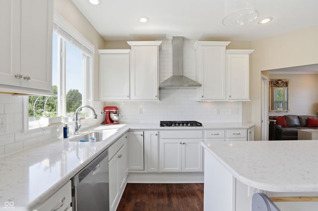 3334 Glenwillow Court, Bargersville, IN 46106