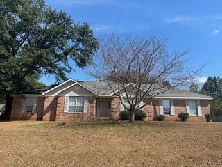 3020 Dewberry, Tuscaloosa, AL 35405
