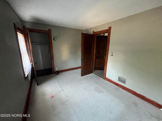 1489 Berdan Avenue, Toledo, OH 43612