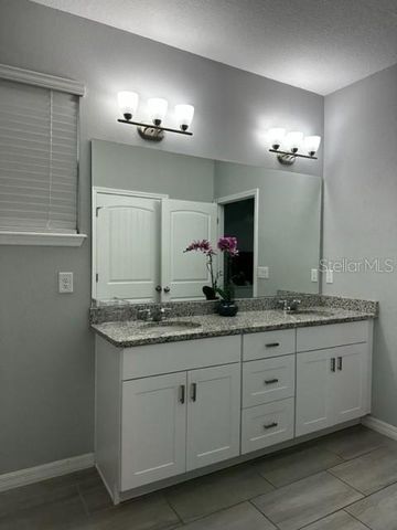 9318 MCLAREN ALLEY, Winter Garden, FL 34787