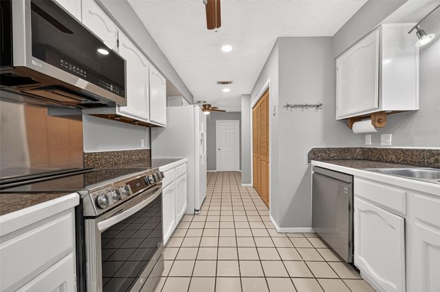 14223 Bateau Drive, Cypress, TX 77429