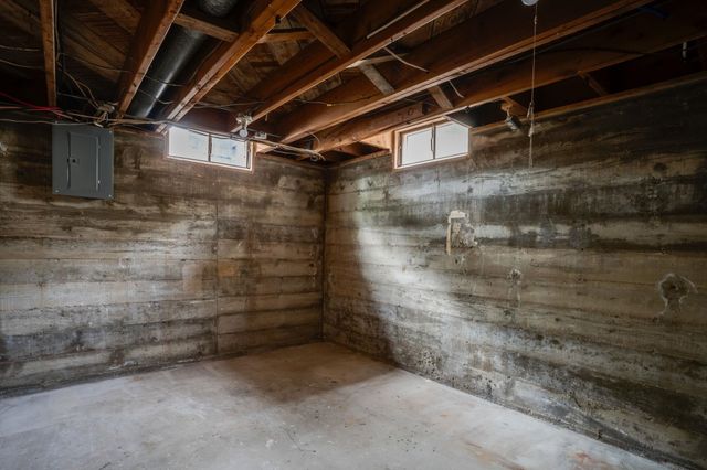 805 N Colorado St, Wichita, KS 67212