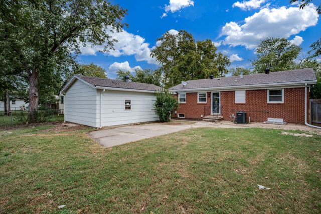 805 N Colorado St, Wichita, KS 67212