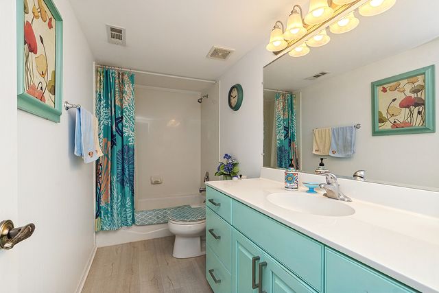 15703 Old Orchard Court 1S, Orland Park, IL 60462