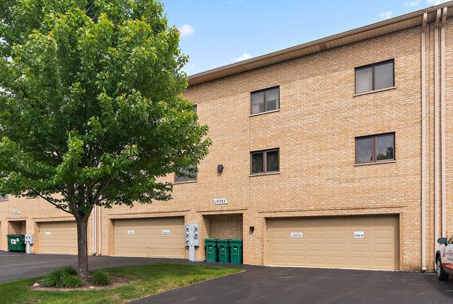 15703 Old Orchard Court 1S, Orland Park, IL 60462