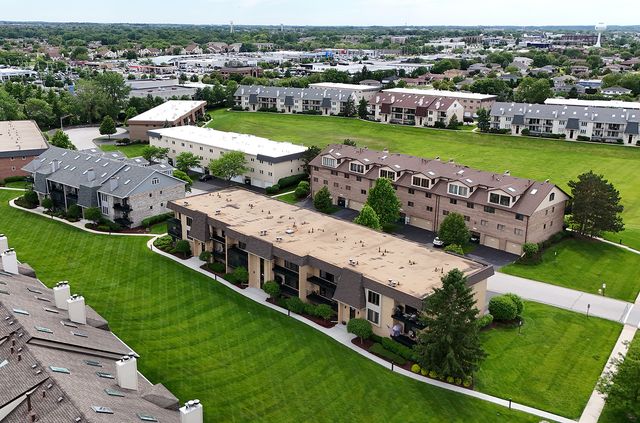 15703 Old Orchard Court 1S, Orland Park, IL 60462