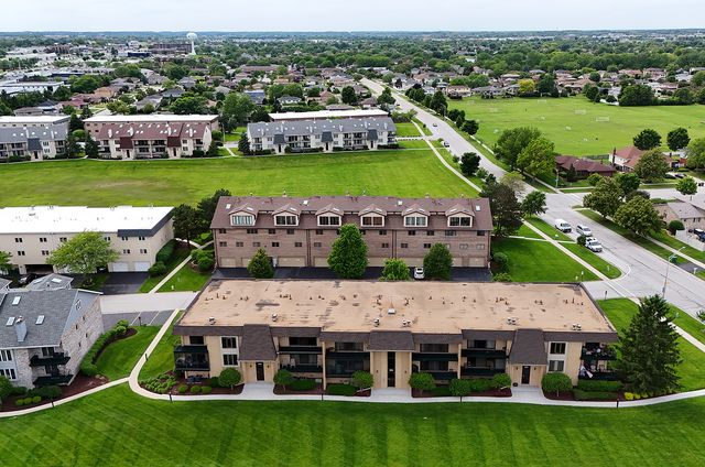 15703 Old Orchard Court 1S, Orland Park, IL 60462