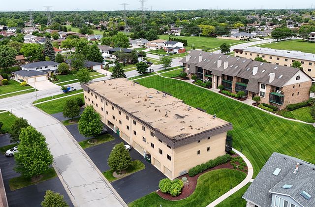 15703 Old Orchard Court 1S, Orland Park, IL 60462
